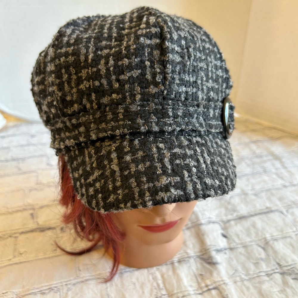 NEWSBOY CAP WITH ONE BUTTON BLACK AND GREY TWEED MIX COTTON BLEND SIZE M/L